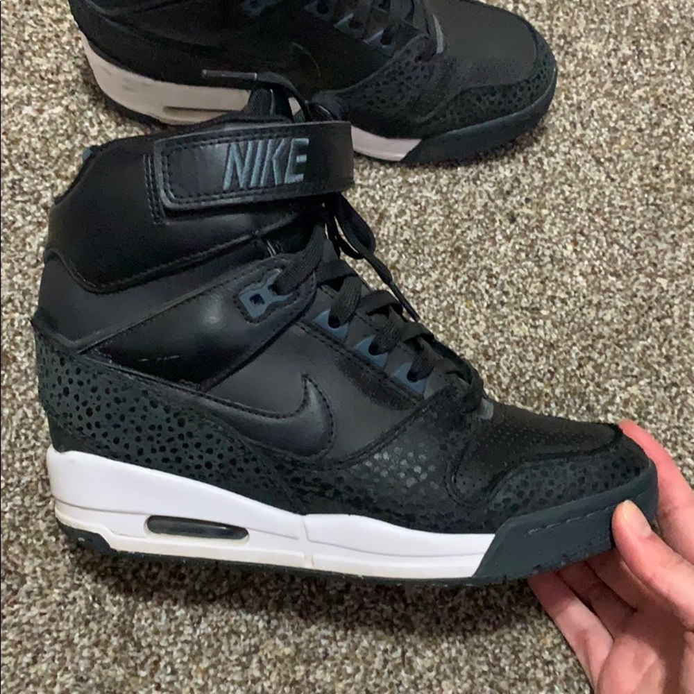 Nike Wedge Heel Shoe